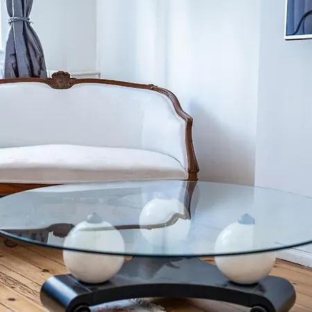 Best Point In The City / 2 Bedrooms *